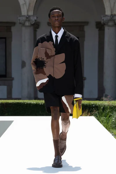 Look 41